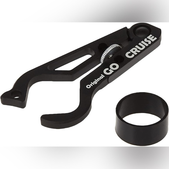 New GC-A1BK GO CRUISE 2 Universal Motorcycle Throttle Control System – Black - Picture 1 of 5